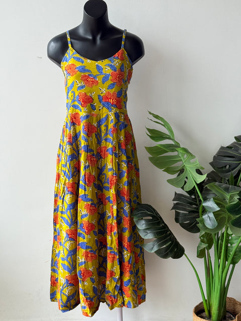 spaghetti printed Rayon gown