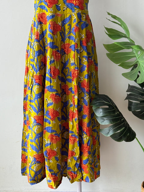 spaghetti printed Rayon gown