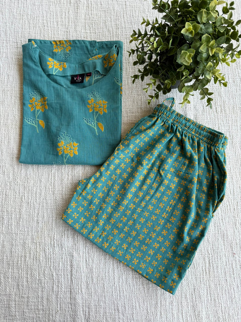 Size 40 cotton night top and shorts