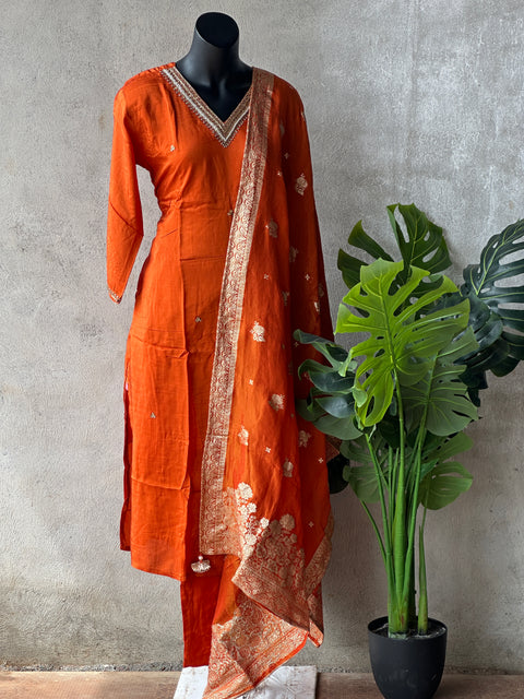 V neck partywear Dola silk ready set