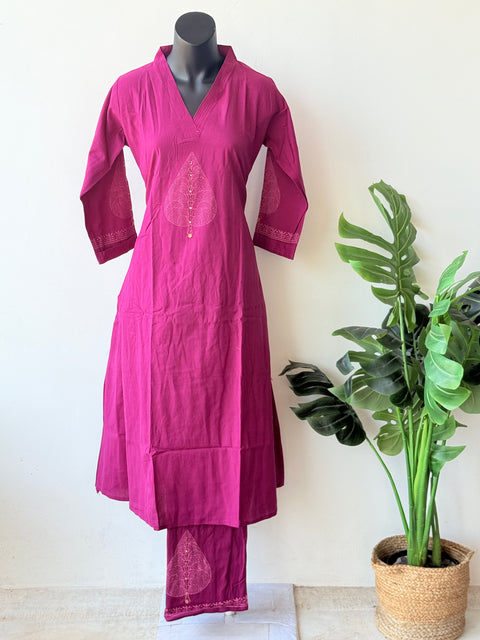 Dark pink leaf printed kurta pant