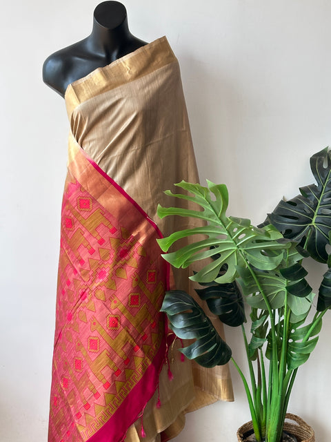 Plain Dupion silk saree