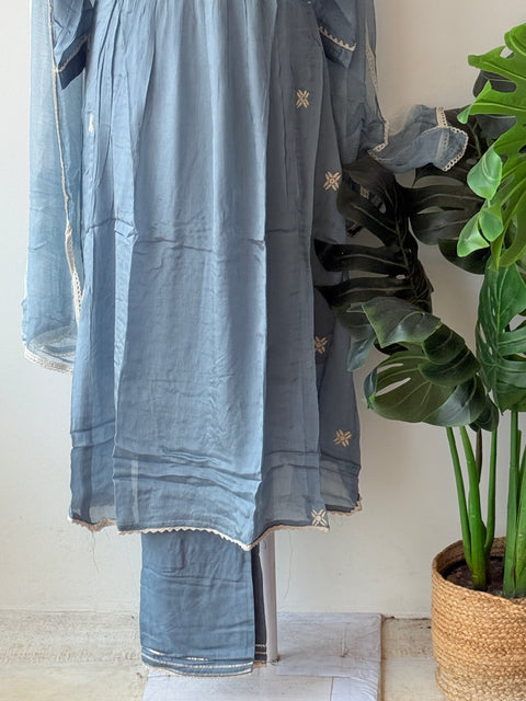 L size Ready Kurta Pant Set