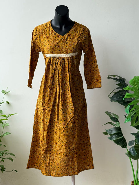 L size printed A line kurti