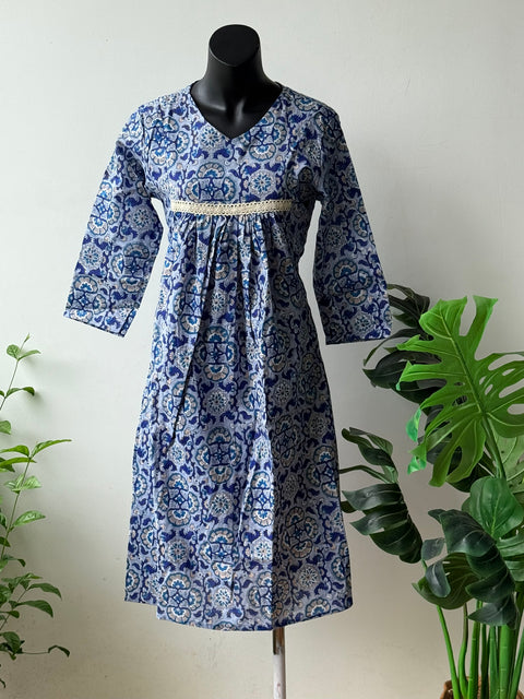 L size printed A line kurti