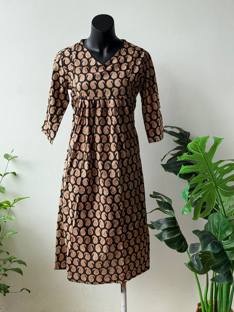 L size printed A line kurti