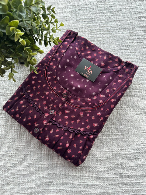 L and XL size printed Alpine nighty