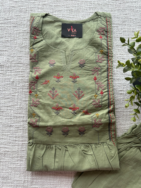 Embroidered neck plain kurta pant set