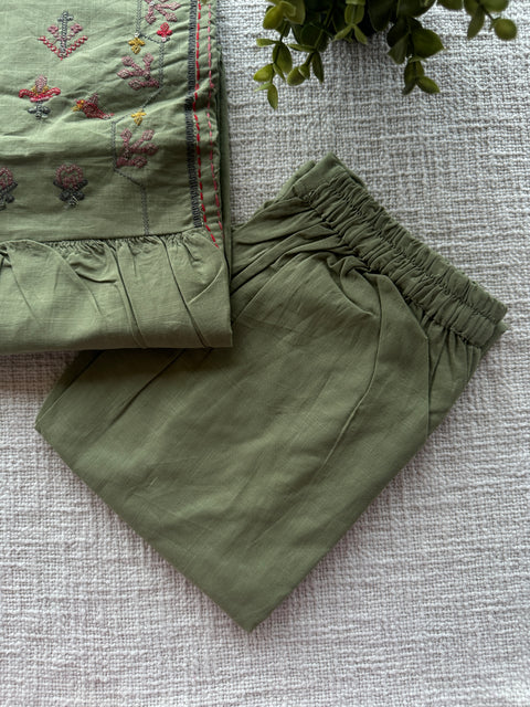 Embroidered neck plain kurta pant set