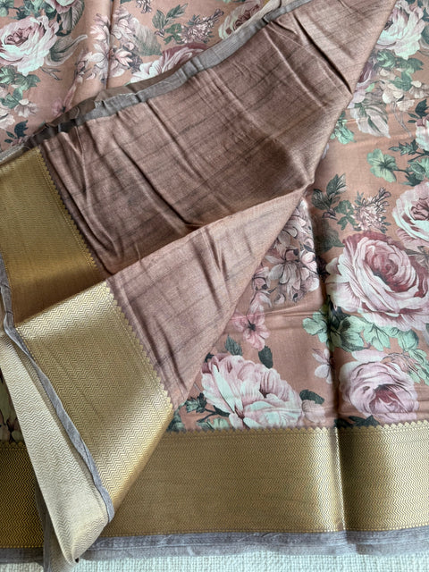 Vintage floral printed zari border saree