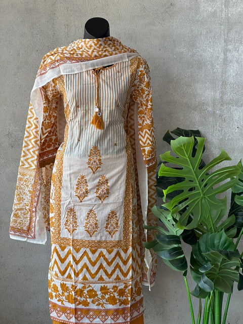 Karachi Printed cotton kurti pant set