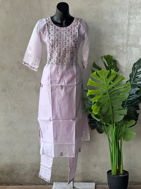 Hand embroidery chanderi kurti pant