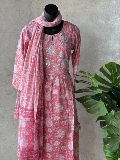 Floral printed kurti pant dupatta