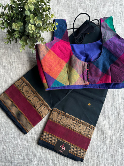 Saree with readyblouse size 38 and 40