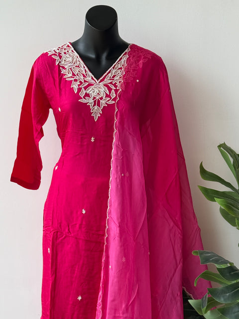 Neck emb Dola silk kurta pant set - Pink