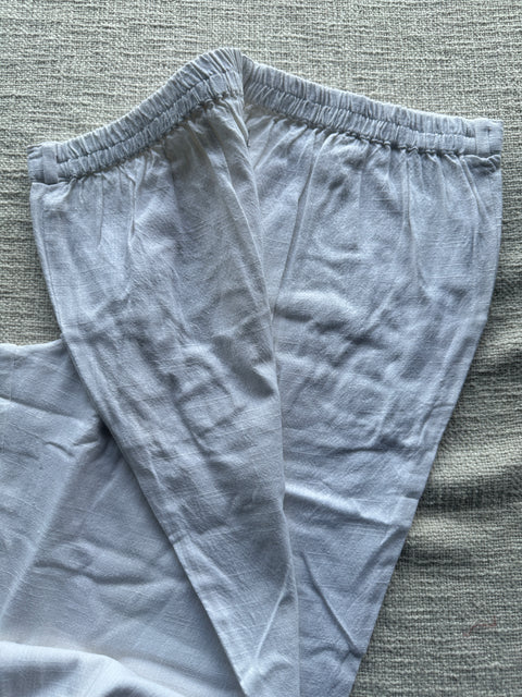 White straight fit cotton pant