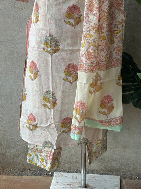 V neck printed cotton kurti pant set