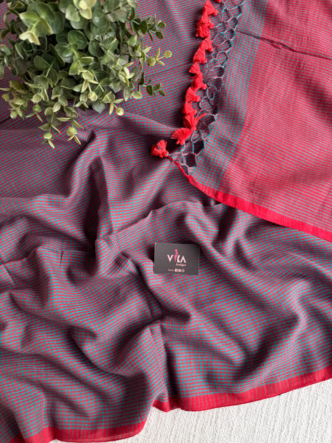 Small checked mul cotton saree