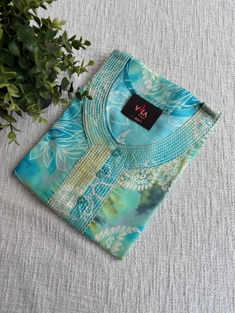 L size printed Alpine nighty