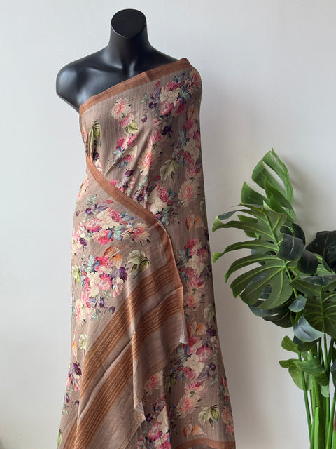 Printed crepe saree