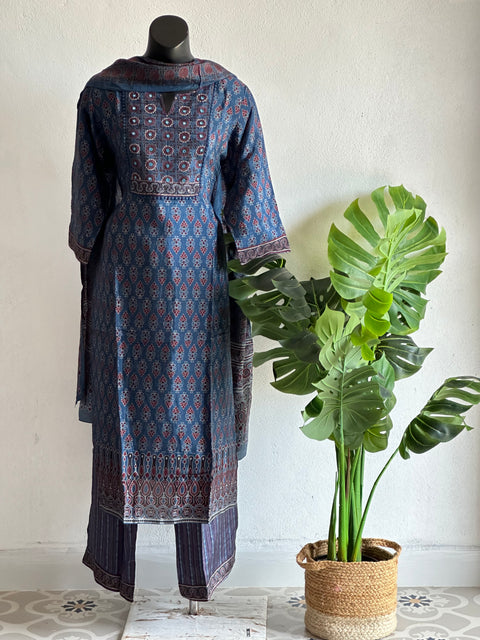 printed Pure viscose kurta pant set