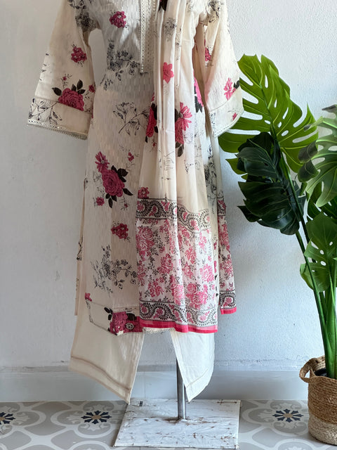 Lace work printed cotton readymade set