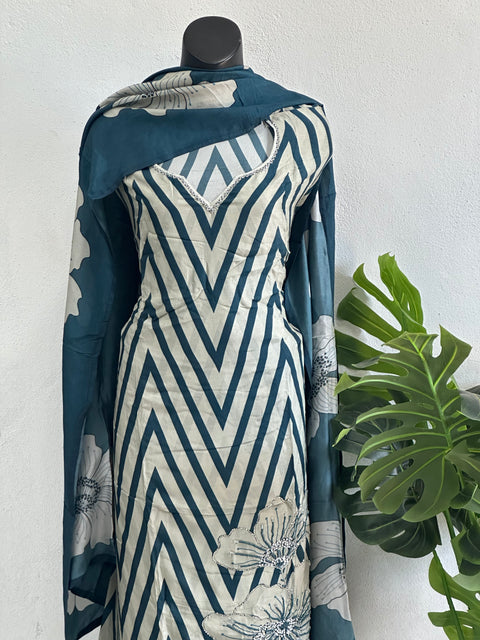 Zigzag printed muslin salwar suit material