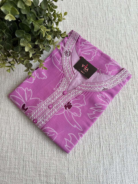 L size printed Alpine nighty