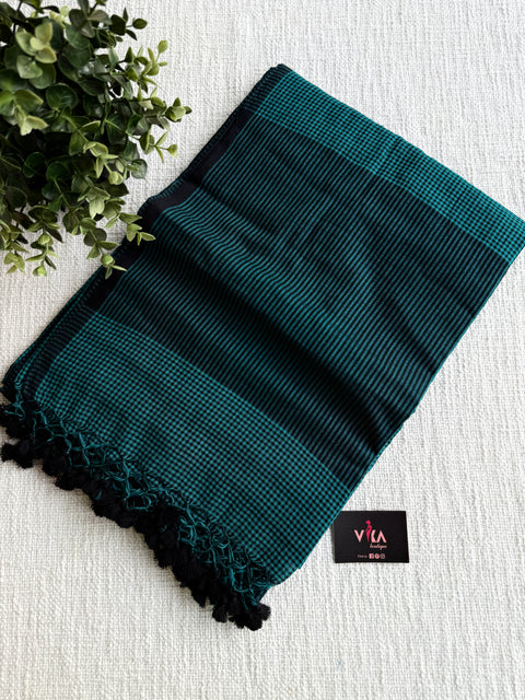 Small checked mul cotton saree