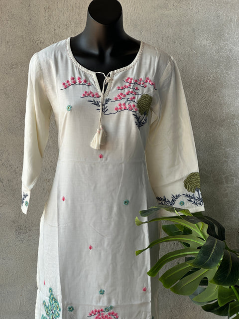 Size 38 - Embridered cotton kurti