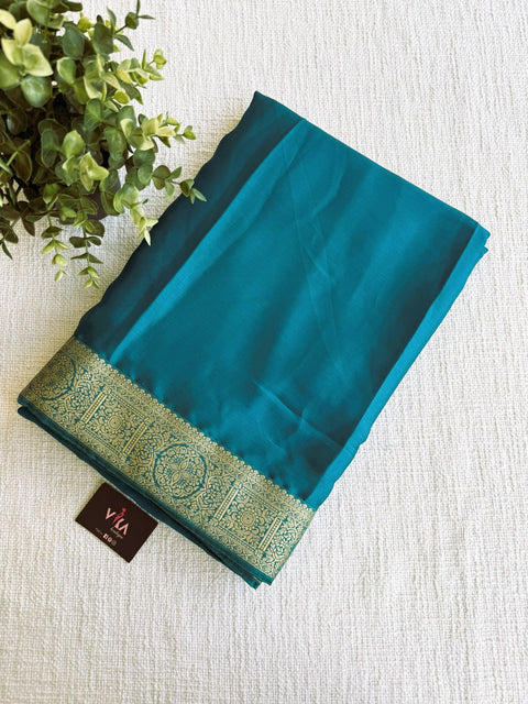 Plain chiffon saree with blouse