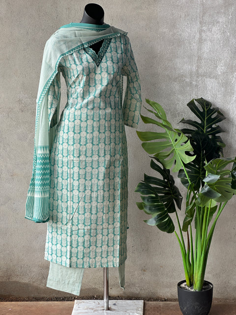 V neck Printed pure cotton kurti pant set