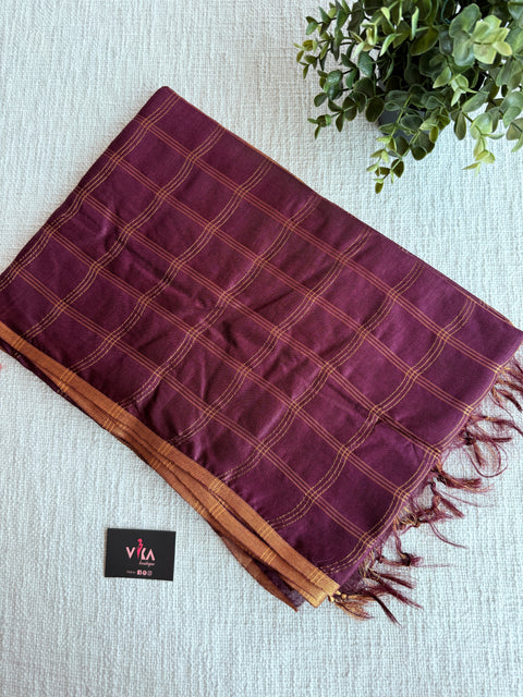 Checked Art silk saree with blouse
