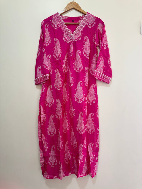 V neck printed muslin ready suit set