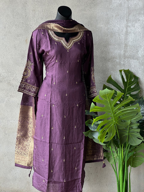 Rich embroidery work Russian silk suit set