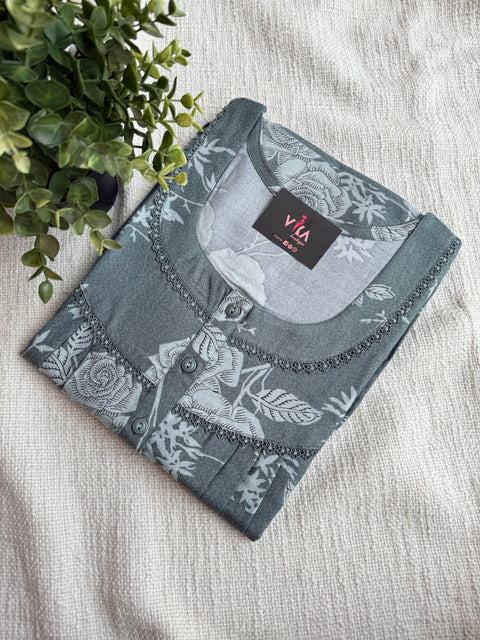 L and XL size printed Alpine nighty