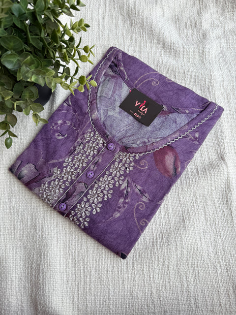 L and XL size printed Alpine nighty