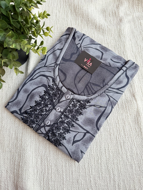 L and XL size printed Alpine nighty