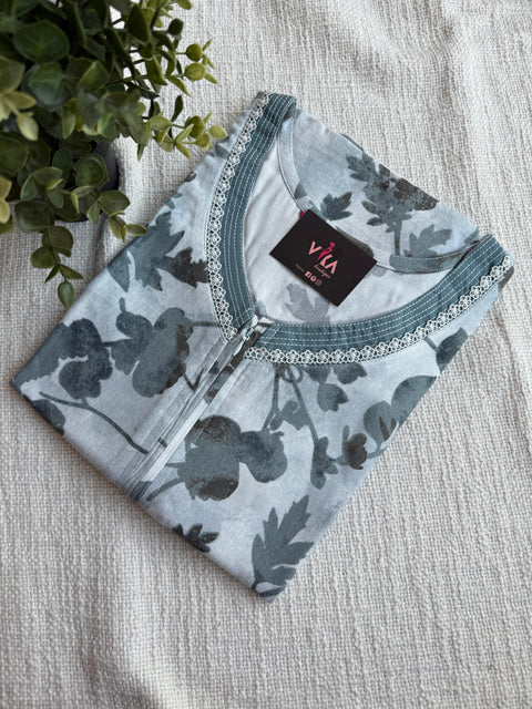 L size printed Alpine nighty