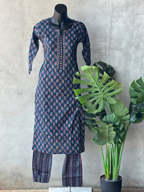 Printed cambric cotton kurti pant