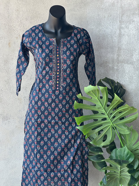 Printed cambric cotton kurti pant