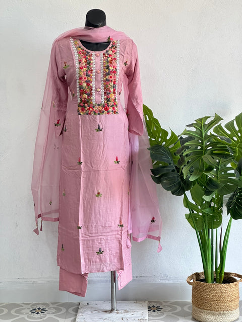 French knot emb Dola silk suit set