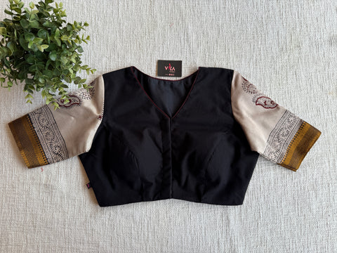 Cotton saree with Ready blouse - size 36