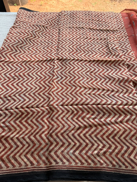 Zigzag Printed linen cotton saree