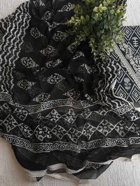 Printed cotton suit with chiffon dupatta