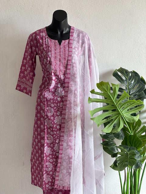 Size 38 - Printed kurta pant and dupatta