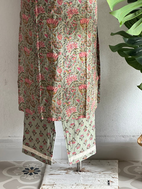 V Neck Printed kurta and pant