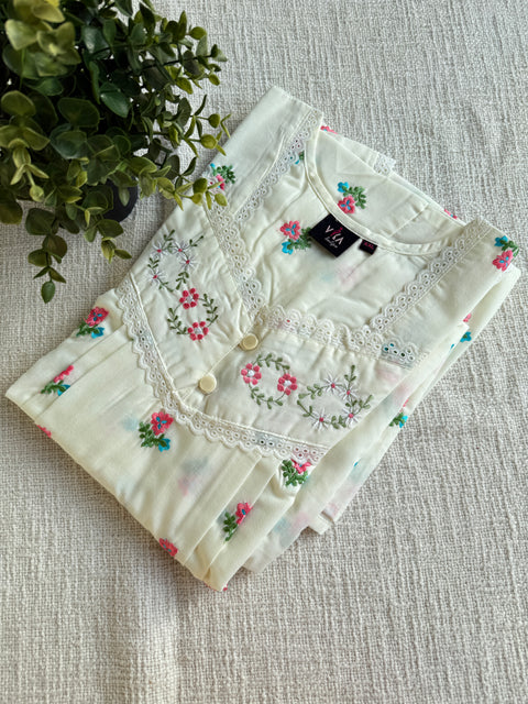 XXL embroidery cotton nighty-Lt Yellow