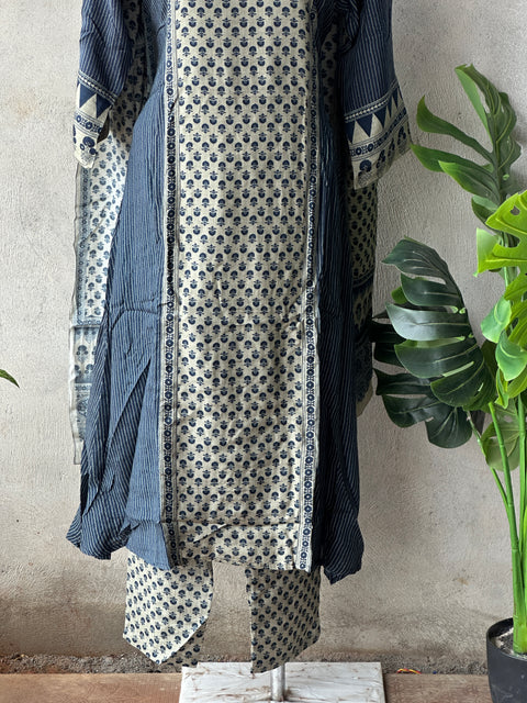 V neck printed Pure viscose kurta pant set