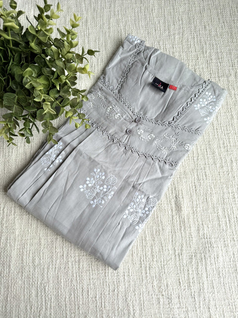 L and XL size Celebrity cotton Emb nighty